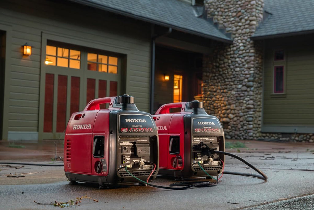 EU2200ITAN 2200-Watt 120-Volt Portable Inverter Generator | Super Quiet, CO-Minder