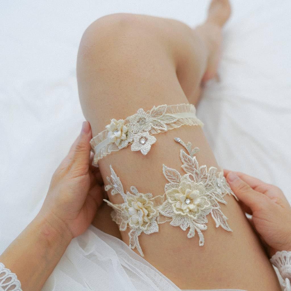 Wedding Garter Set for Bride Lace Flower Appliques Bridal Leg Garter Toss Tulle Set 2 Pieces