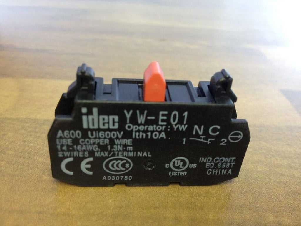 IDEC YW-E01 1NC Contact Block 10A 600V Screw Terminal