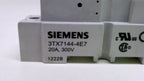 FURNAS ELECTRIC CO 3TX7144-4E7 DIN Rail Mount, 20 AMP, 300 V, Relay Socket