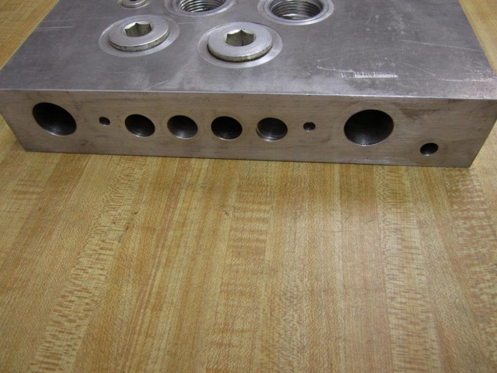 Sun Hydraulics D06-2 Manifold