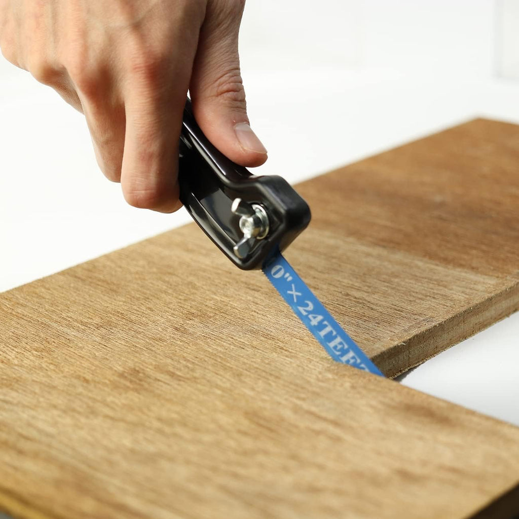 Handy Handheld Saw (Adjustable Length Hacksaw Blade Fitted Into A Plastic Handle). Made In Japan. Engineer Tz-02