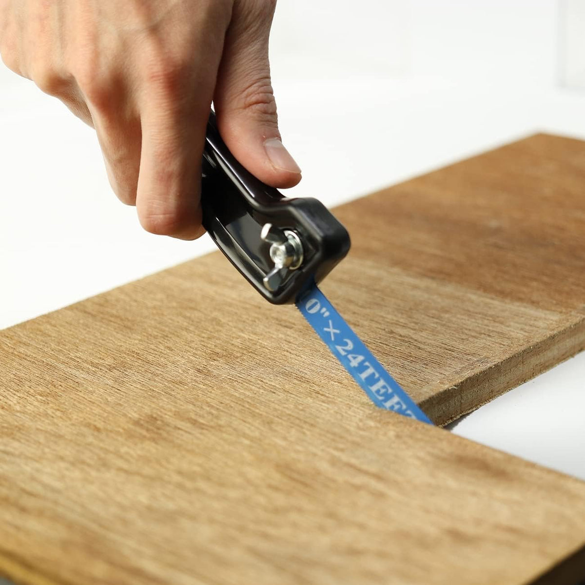 Handy Handheld Saw (Adjustable Length Hacksaw Blade Fitted Into A Plastic Handle). Made In Japan. Engineer Tz-02