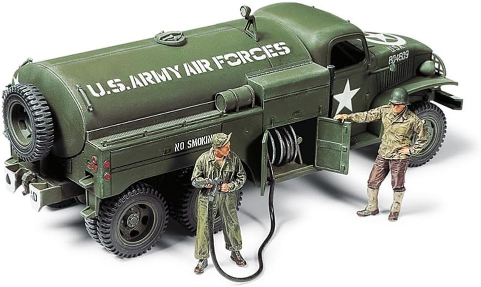 32579 1/48 US Airfield Fuel Truck Plastic Model Kit