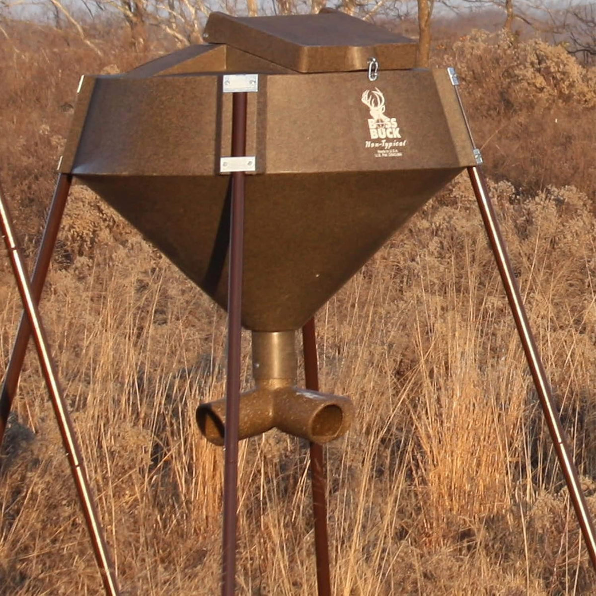 Protein 4 Way Gravity Head | Hunting Durable Gravity Feed Delivery System with 4 Feeding Tubes for 4 Legged Game