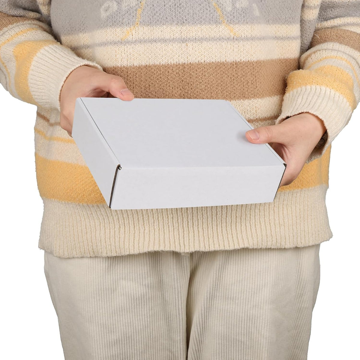 50 Pack 8x6x2 inch Small Shipping Boxes, White Mailing Boxes