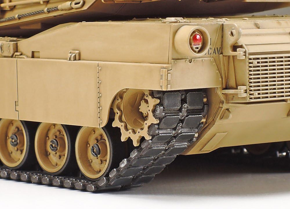 32592 1/48 M1A2 Abrams Plastic Model Kit