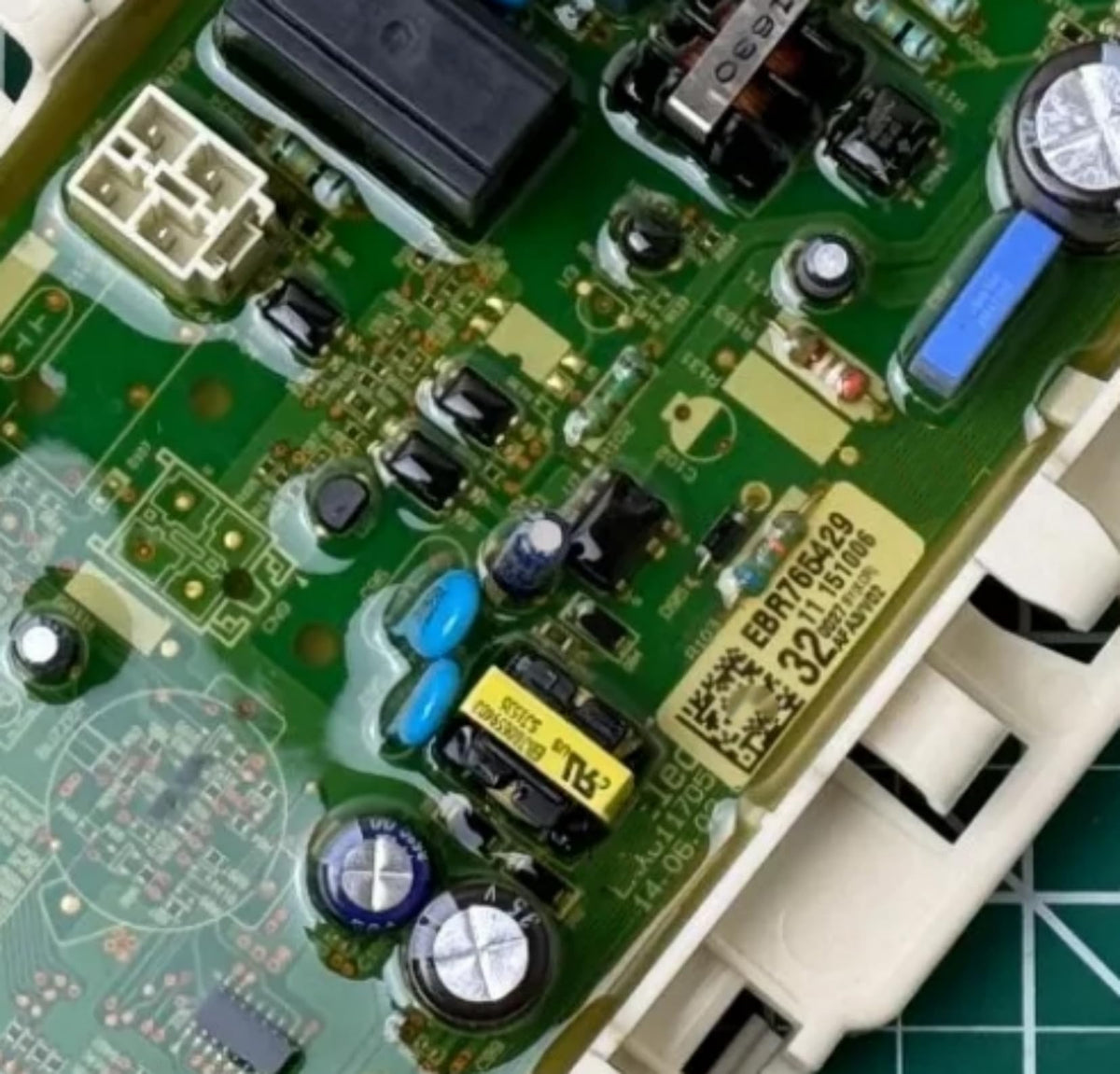 Juzaza Dryer Control Board | EBR76542932 White Replacement Part Major Appliances