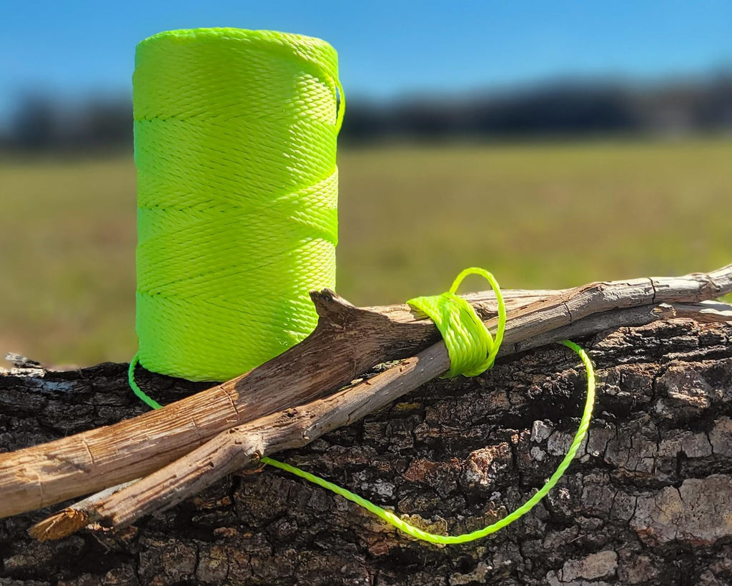 SST - #18 x 500' Twisted Polypropylene Rope Twine Mason Line - Great for Masonry Jobs, DIY Projects, Net Making