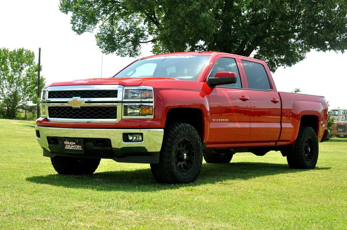 Rough Country 2" Red Aluminum Leveling Kit for 07-18 Chevy/GMC 1500-1313