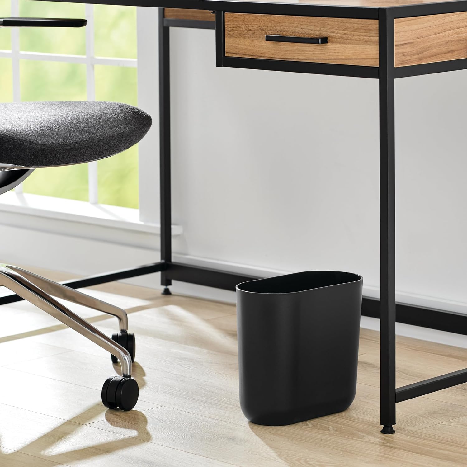 Small Slim Plastic Bathroom Trash Can, Black | Garbage Can for Bedroom, Office, Desk, Dorm