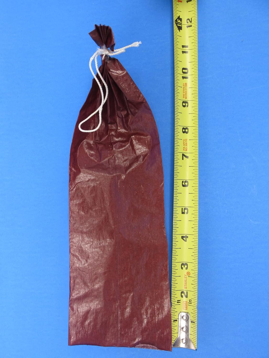25 FRESH Summer Sausage Casings 1 1/2 lb capacity each. 2 1/2" wide filled diameter x11" long. Great size for Salami