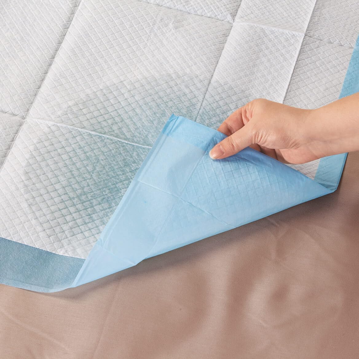 Premium Protection Chucks Disposable Underpads, Super Absorbent