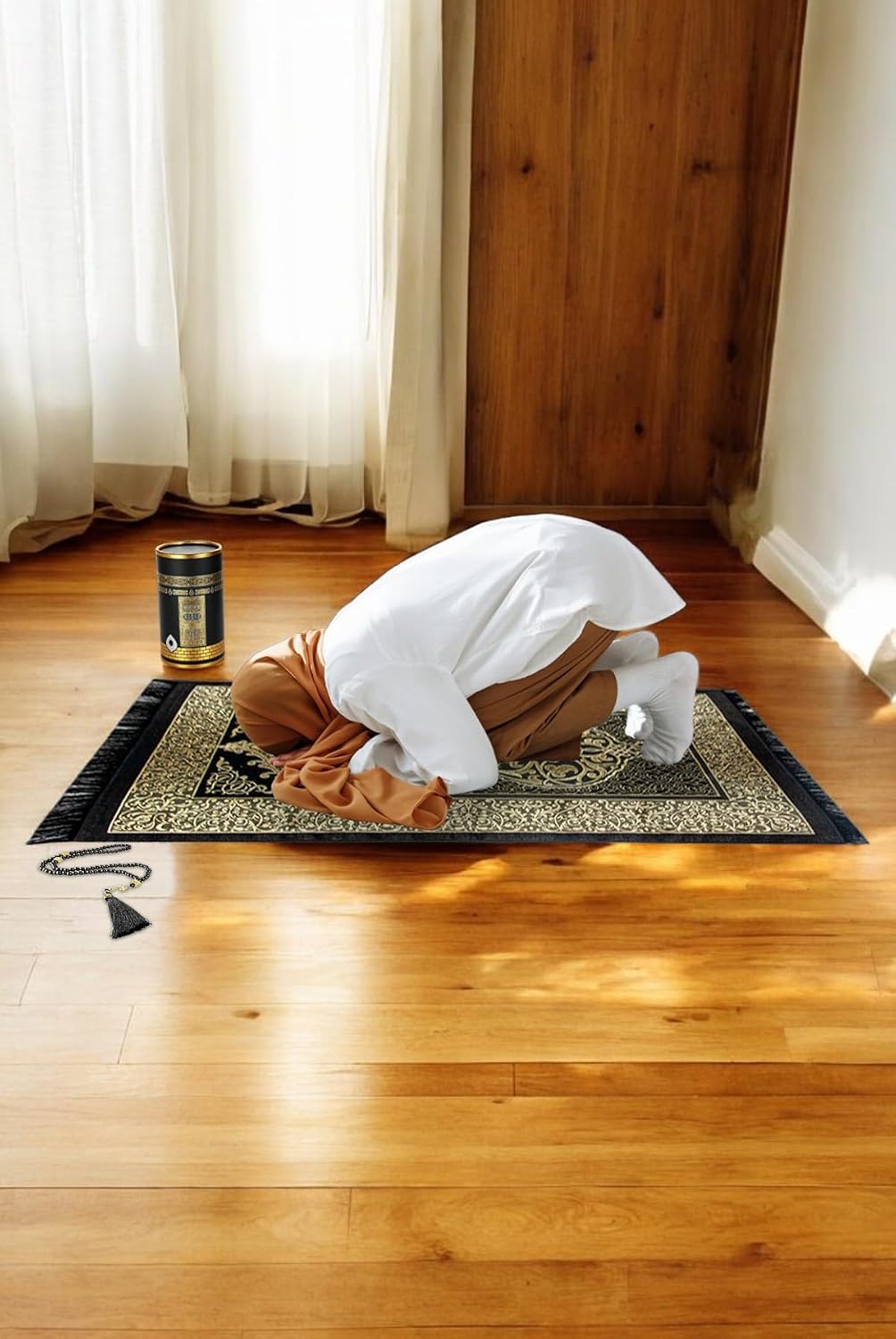 Muslim Prayer Rug and Prayer Beads with Elegant Design Cylinder Gift Box, Janamaz, Soft Sajadah, Islamic Gifts Set