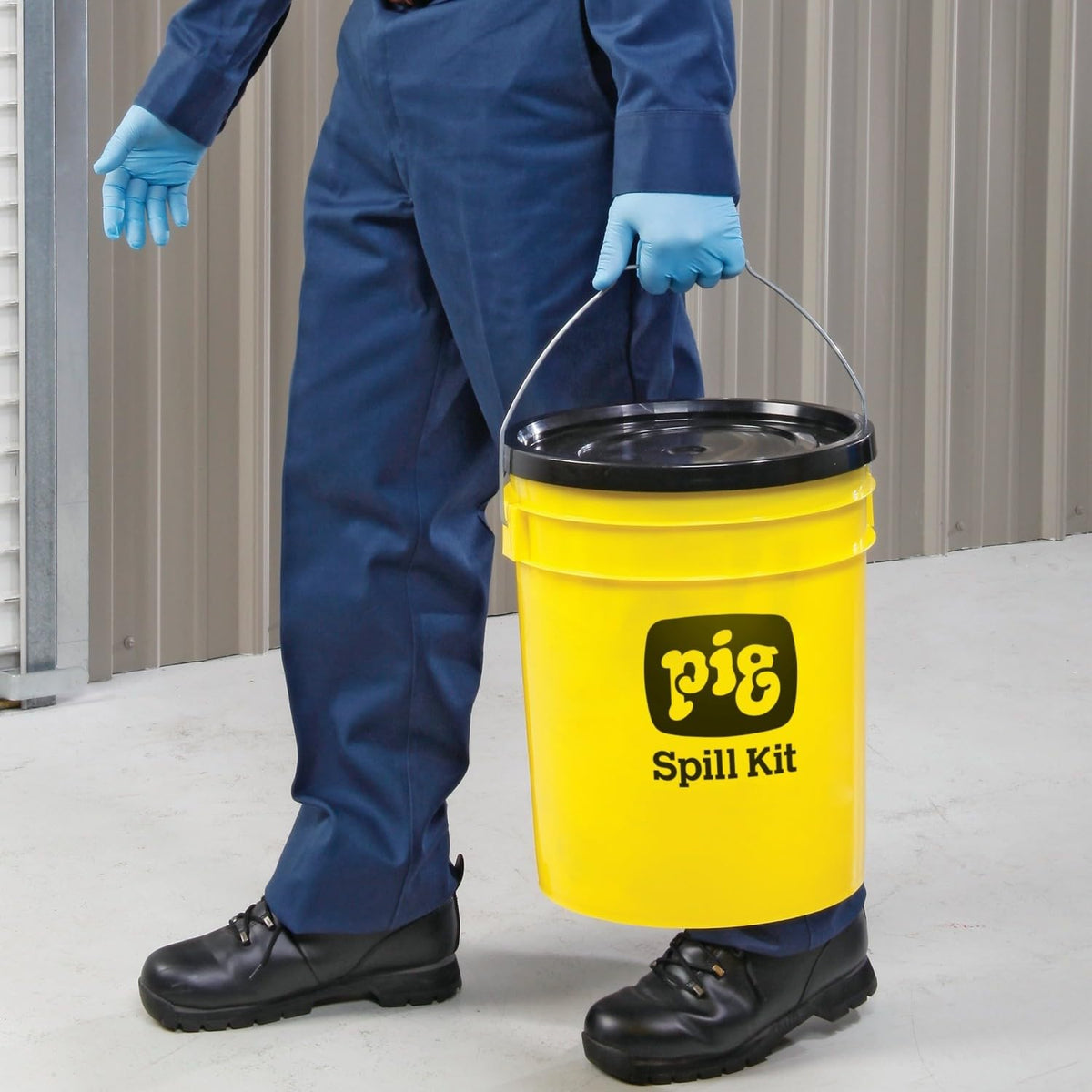 PIG Oil-Only Spill Cleanup Kit | 5 Gallon Pail | High-Visibility Container | PMB30596