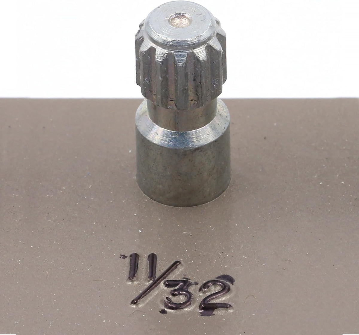 Truth TH 23025 9-1/2 In. Single-Arm Right-Hand Casement Operator with Crank, fits Truth, White Finish (Single Pack)