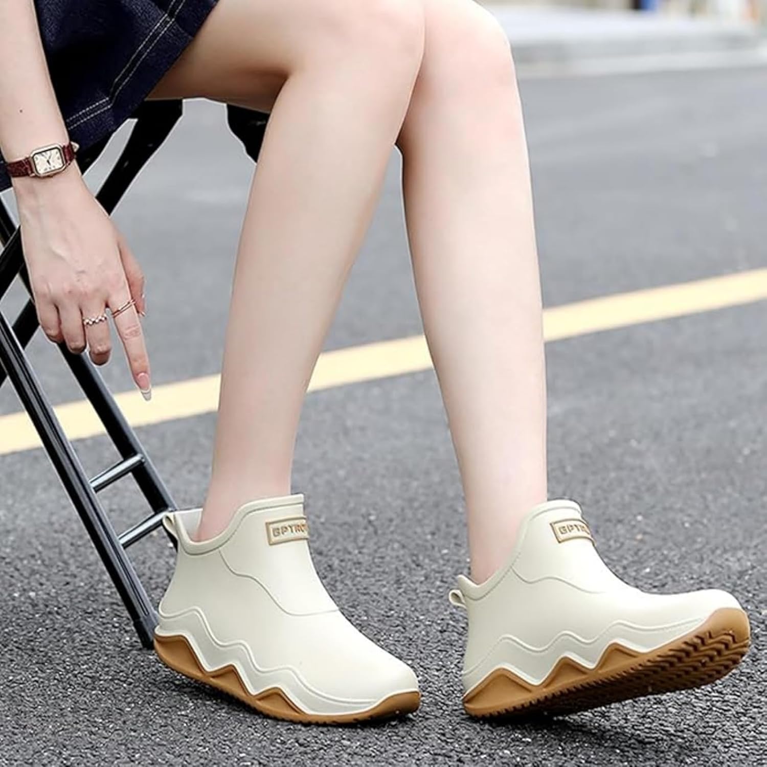 Rain Boots for Women Men Fashion Couple Walking Water Shoes,Water Resistant Ankle Rubber Boots Non-Slip Soles Mid