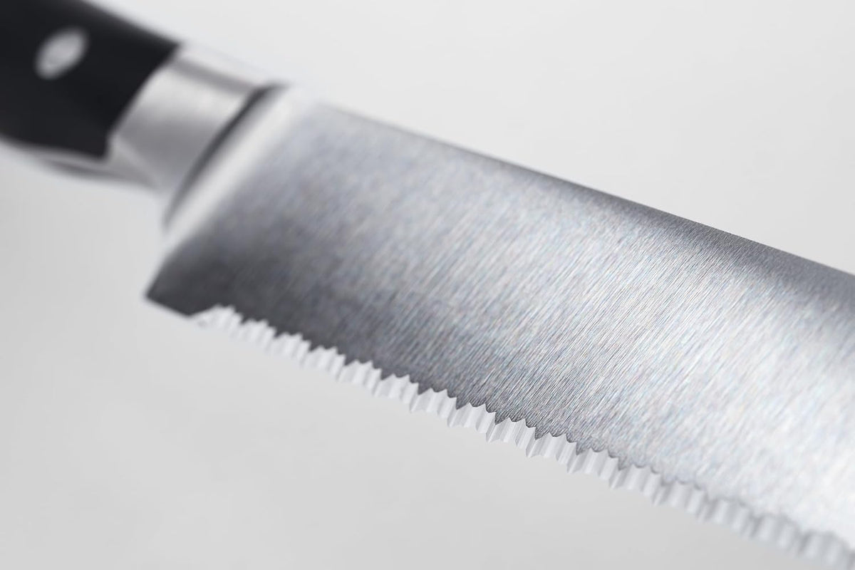 Classic Ikon 9" Double-Serrated Bread Knife
