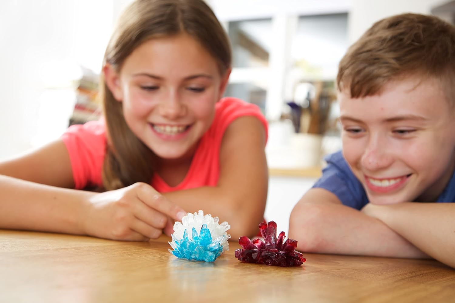 Crystal Growing Science Kit - 3 Colored Crystals - Easy DIY STEM Toys Lab Experiment Specimens, A Great Educational