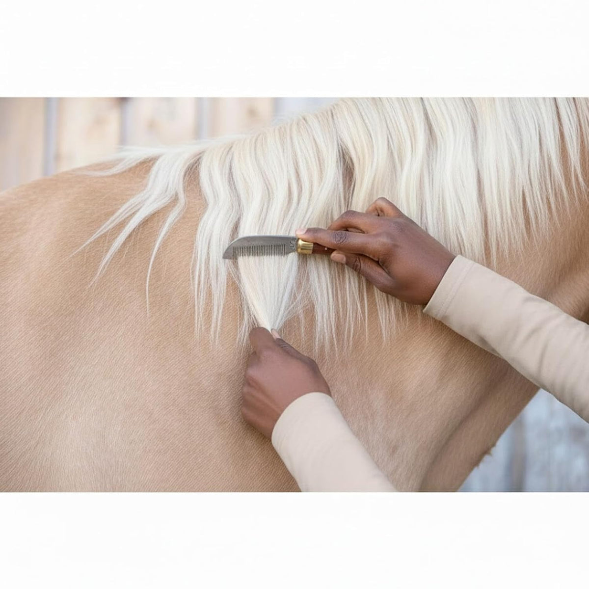 Mane & Tail Comb for Horses – Heavy-Duty, Ergonomic Design with Fold-Up Thinning Comb for Easy Carry & Wooden Handle