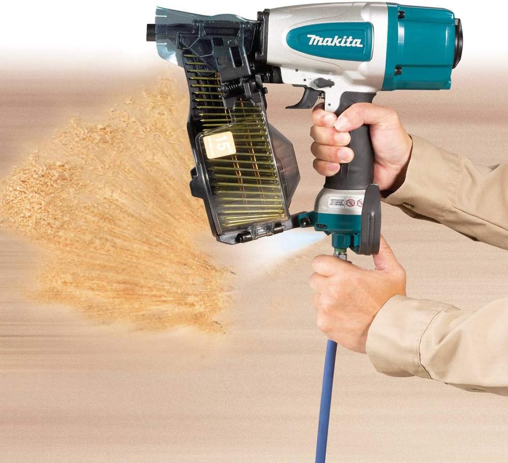 Makita AN613 Pneumatic 15° 2-1/2" Siding Coil Nailer