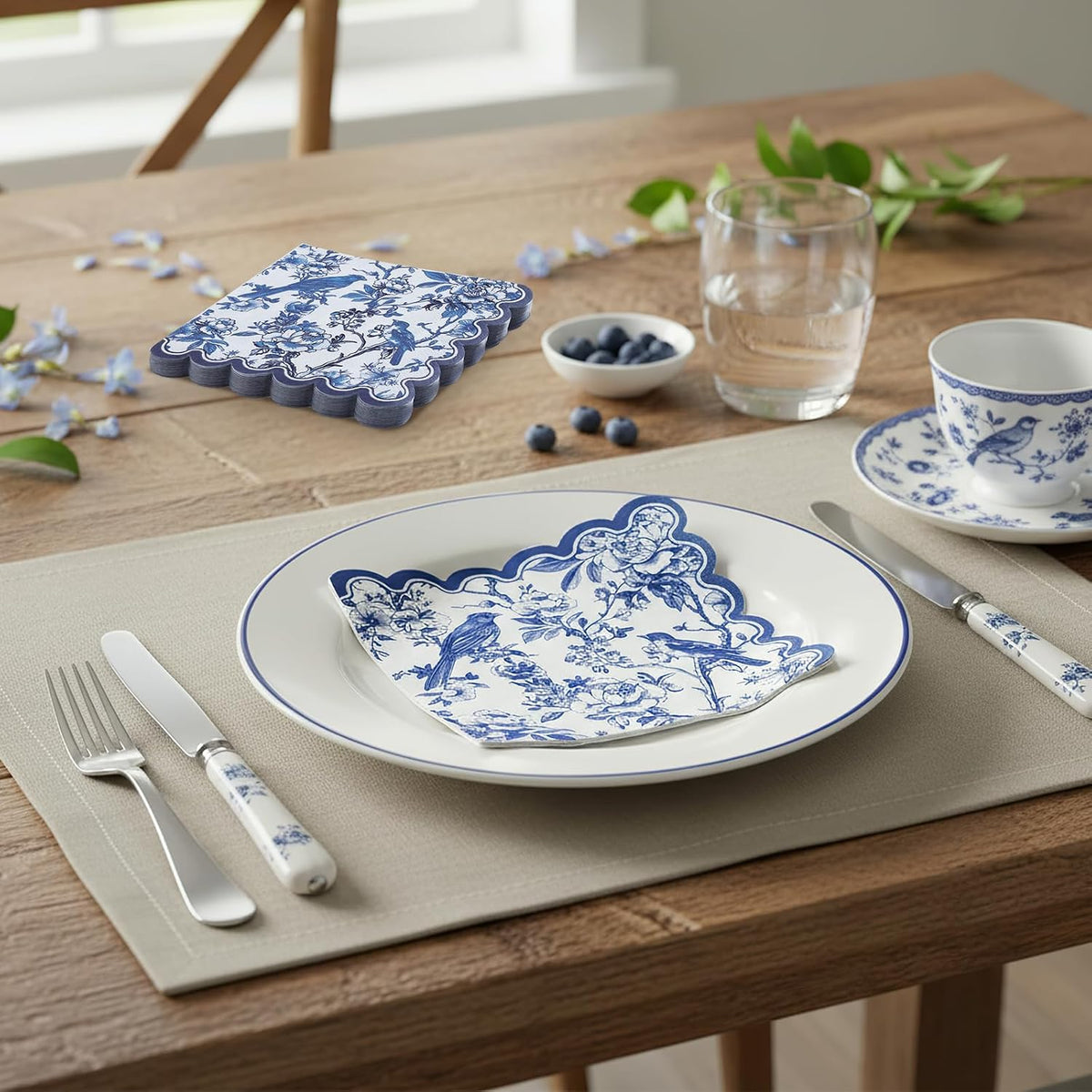 100 Pcs Blue Floral Napkins, 5 x 5 In Scalloped Cocktail Napkins