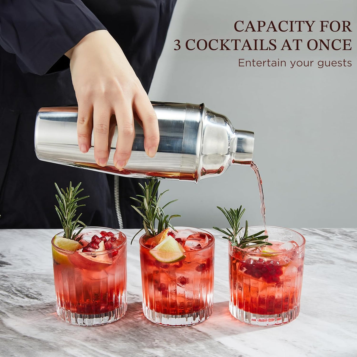 Cocktail Shaker, KITESSENSU 24oz Drink Shaker with Bartender Strainer, Measuring Jigger, Bar Mixing Spoon, Cocktail
