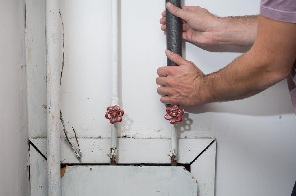 Foam Pipe Covers, Pipe Insulation Foam Tubes for Hot and Cold Water Pipes, Pre Slit and Self Sealing Adhesive Edge