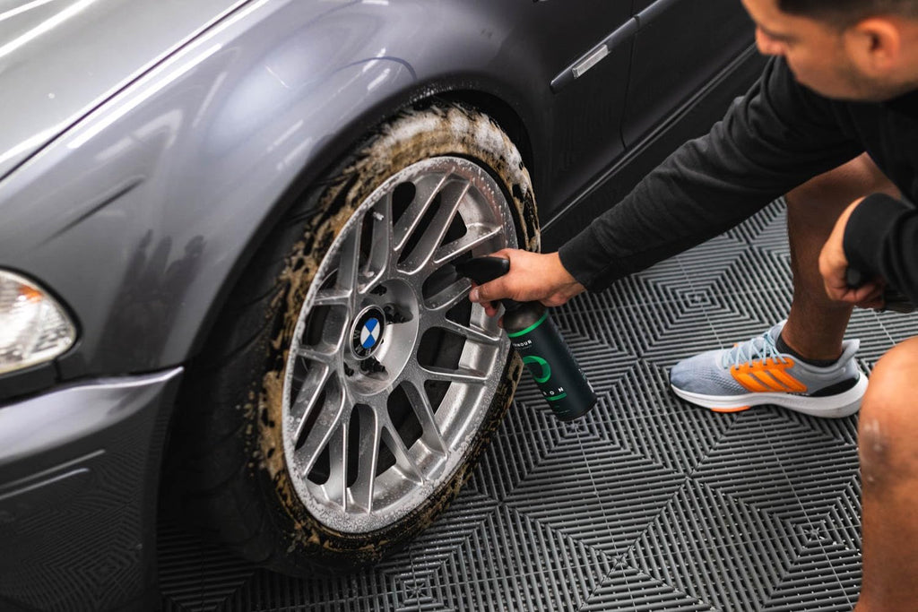 Iron - Iron, Brake Dust & Fallout Remover - Low-Odor, Non-Acid, pH-Neutral Formula for Removing Ferrous Material from