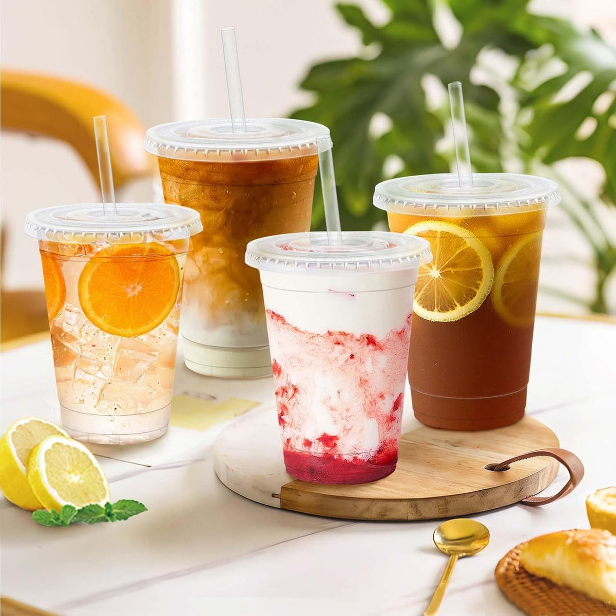 100 Pack 16 oz Disposable Clear Plastic Cups with Lids and Straws