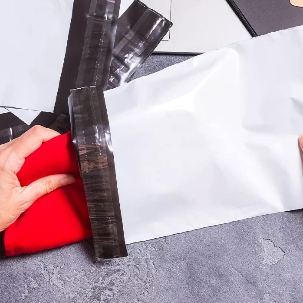 200pcs 14.5x19 Poly Mailers 2.5 Mil Envelopes Shipping Bags With Self Sealing Stripe,White Poly Mailers