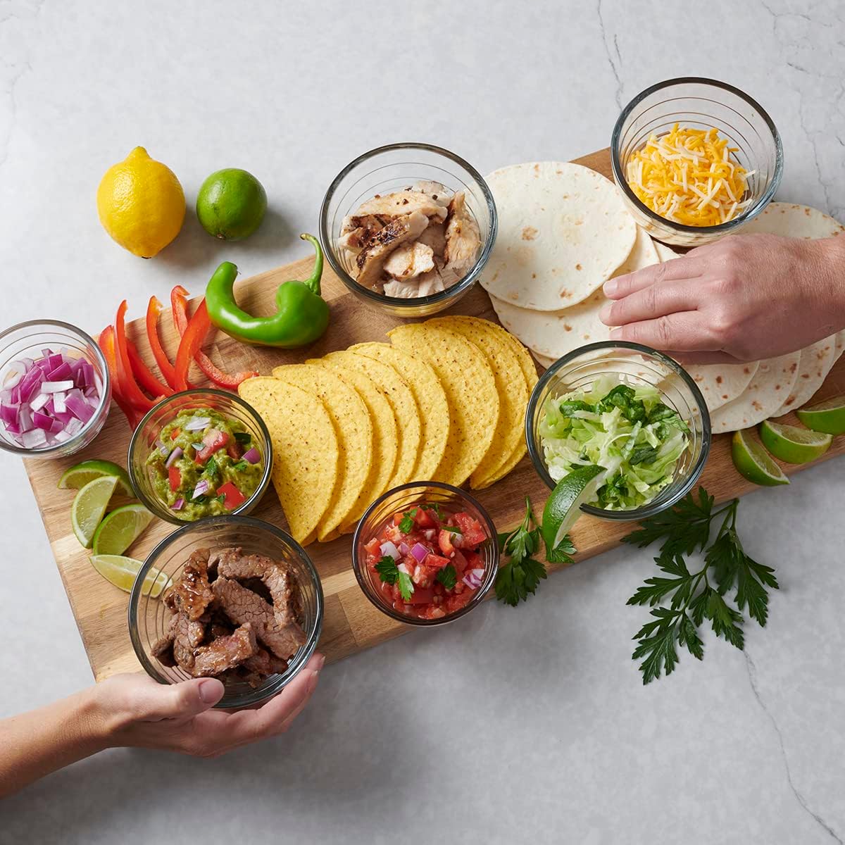 4-IN-1 PREP BOWLS. 6 Piece set (3 Bowls and 3 lids)