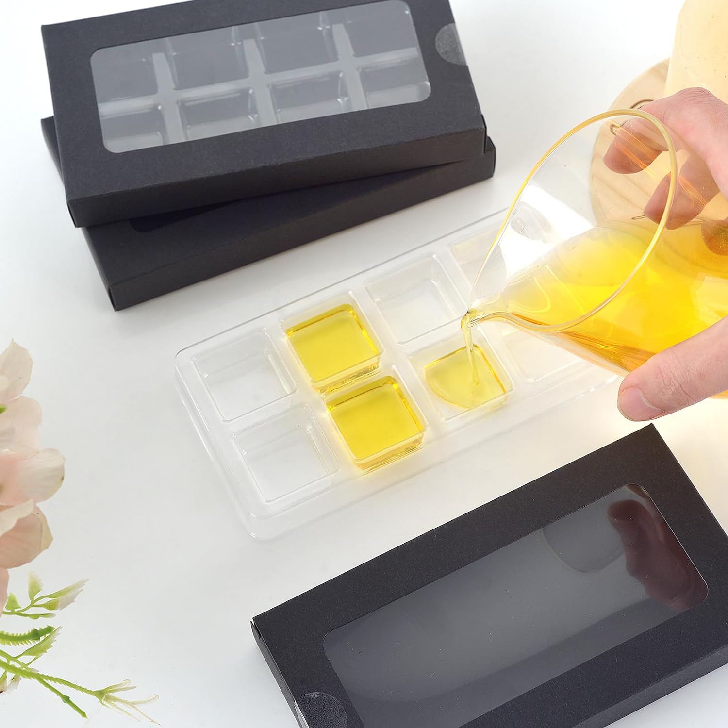 100 Pcs Gift Boxes for Wax Melts Plastic Mold with Box Wax Melt Boxes Crystal Clear Wax Melt Molds Wax Melts