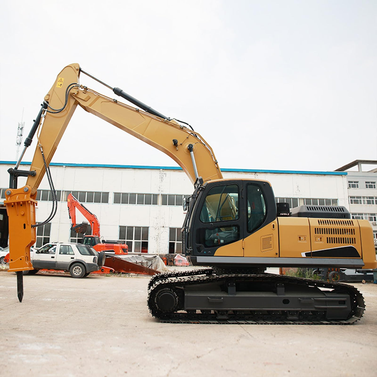 Large Excavator, Construction Excavator, Crawler Excavator – High Performance Hydraulic Machine for Infrastructure