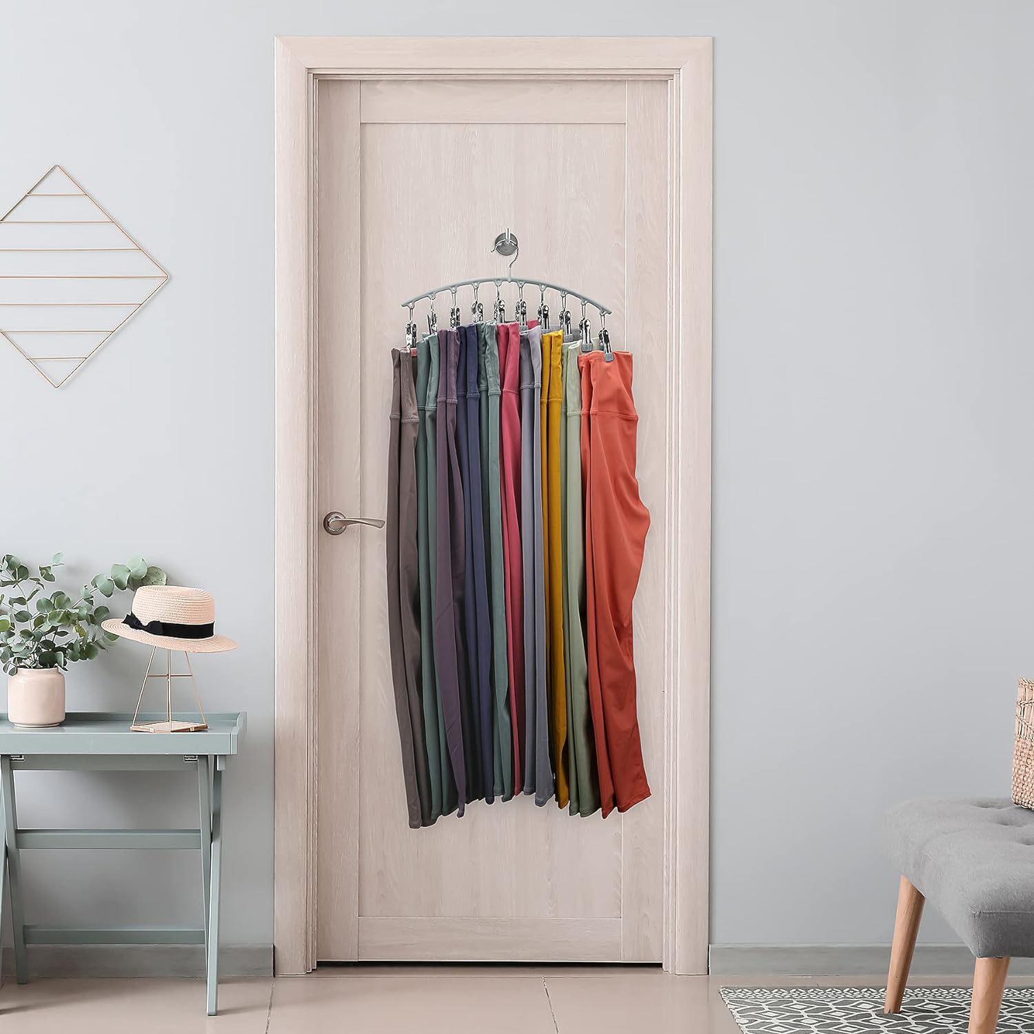 Legging Organizer for Closet, Metal Yoga Pants Hanger w/Rubber Coated 2 Pack w/10 Clips Hold 20 Leggings, Hangers