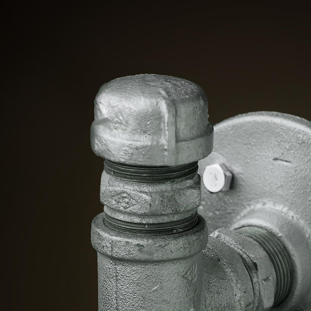 Supply Giant HNDQ0114 1-1/4" Galvanized Malleable Iron Pipe Cap for 150 lb Applications, with Female Thread, 1-1/4 in