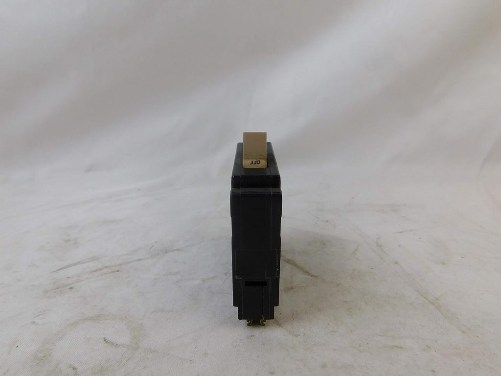CH130 w/ Flag Indicator (CHF130) Circuit Breaker, 1-Pole 30-Amp