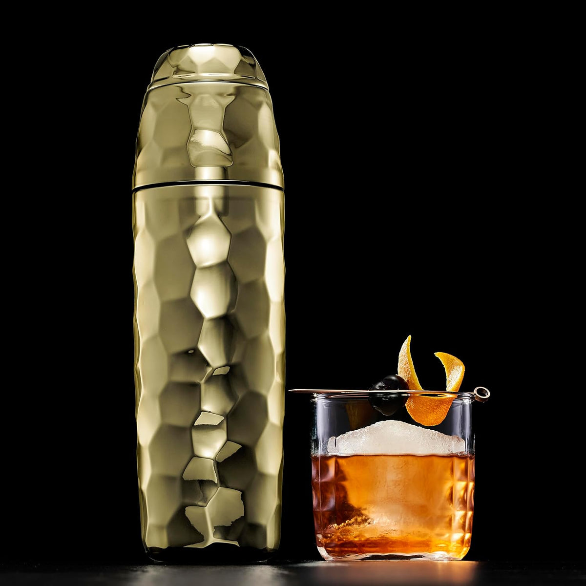 25 oz Gold Vacuum Insulated Cocktail Shaker w/Jigger & Strainer
