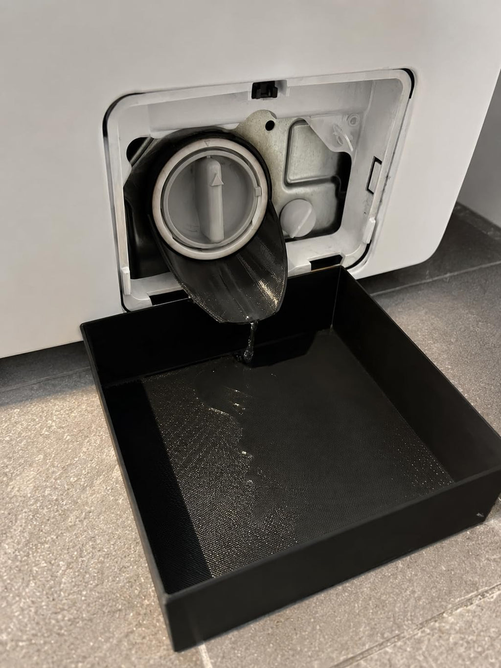 Washer Pump Filter Drain Tray Compatible with Samsung, Black 1P