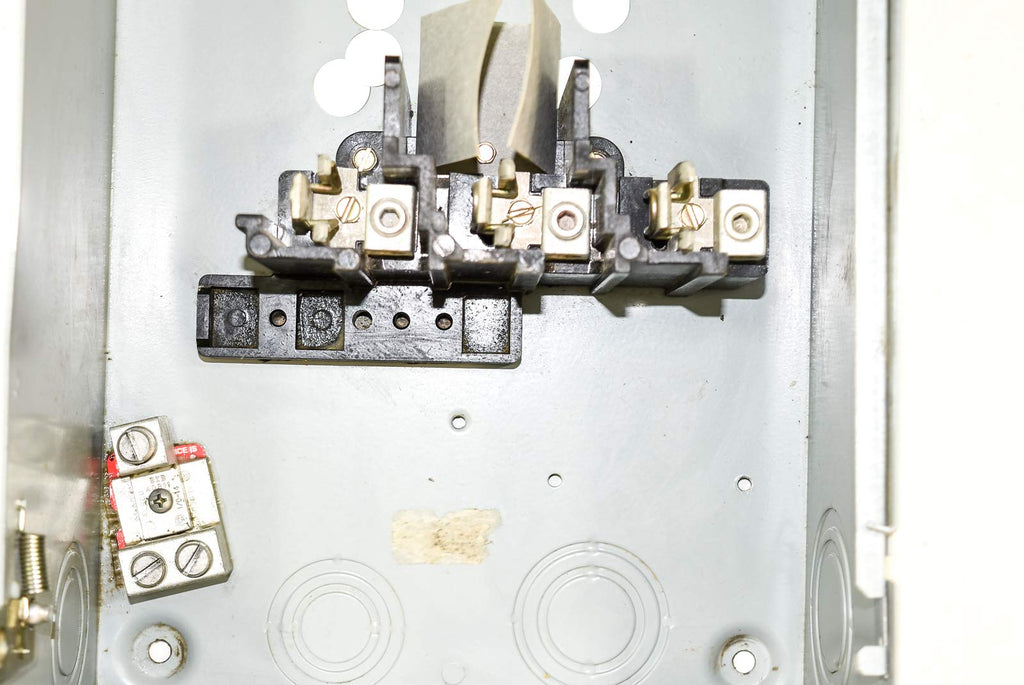 GE General Electric TH3363R Safety Switch