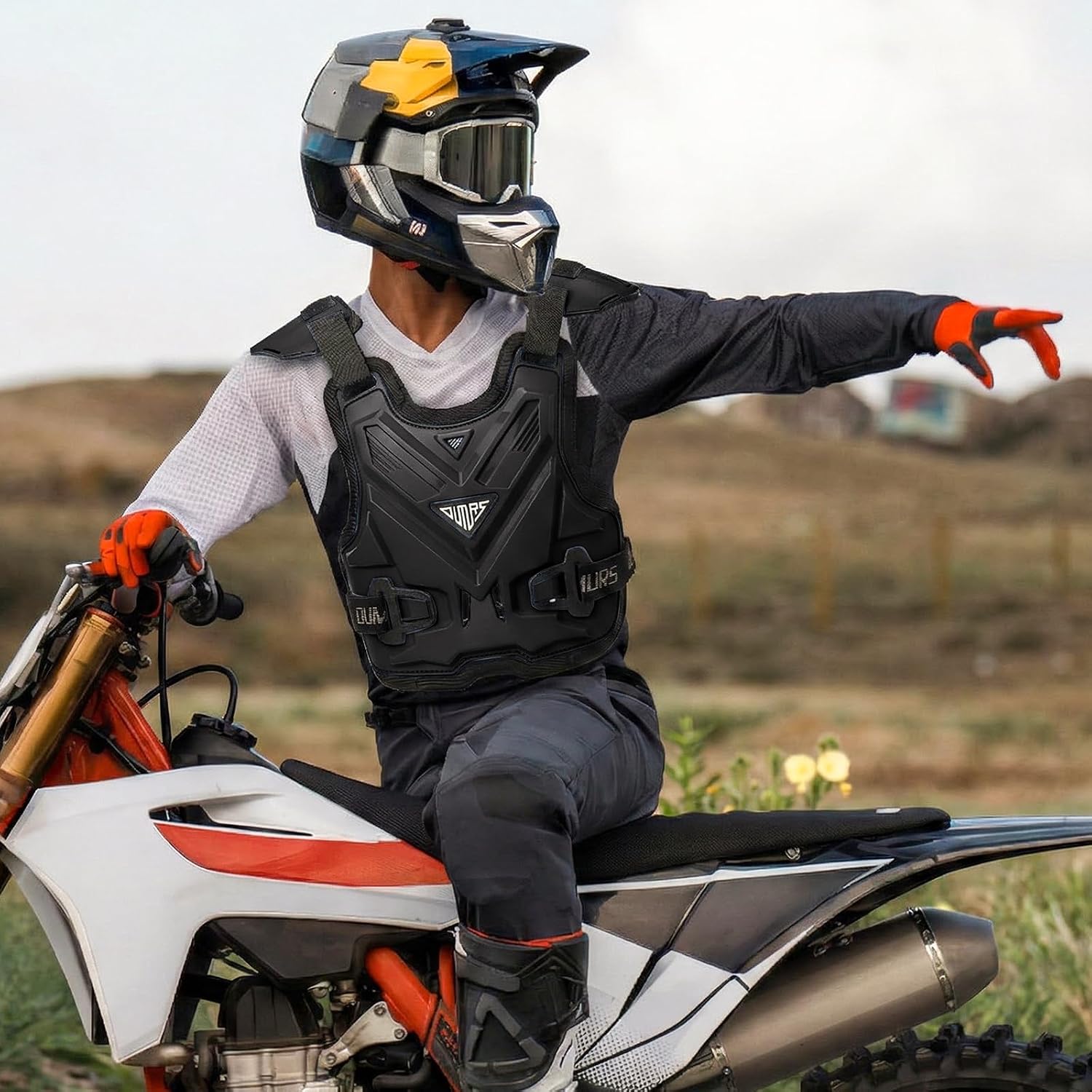 Adult Off-Road Motorcycle Chest Protector, Lightweight Design with Reinforced PP Armor Plates, Breathable Motocross
