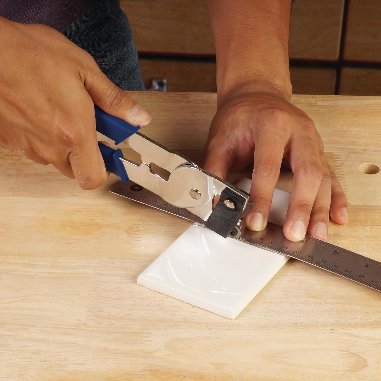 Handheld Tile Cutter for Ceramic Wall Tile up to 1/4" Thick