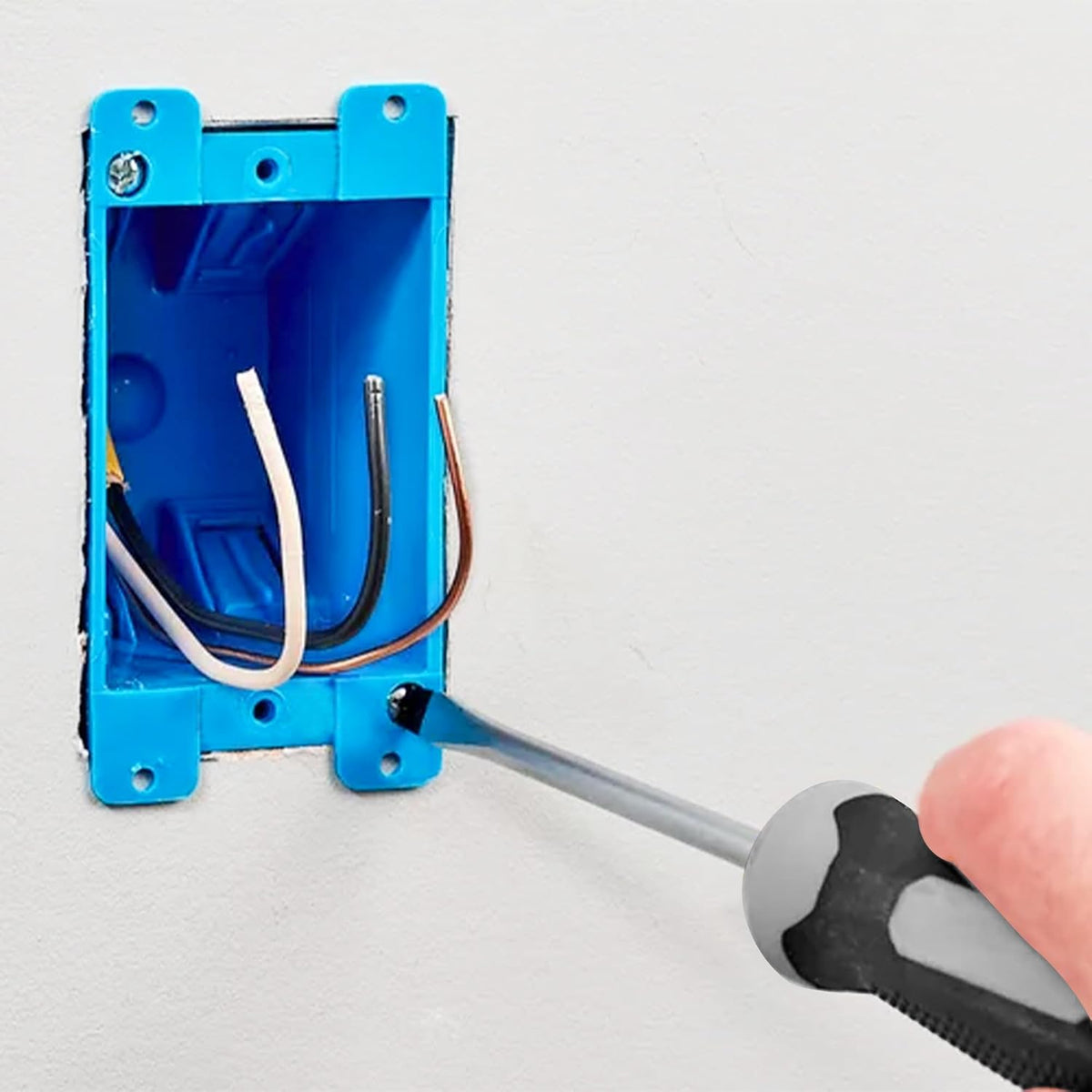 Select 24 Pack Remodel Plastic Ceiling Box 4 Inches Round PVC Old Work Electrical Box with Ground 18 cu in