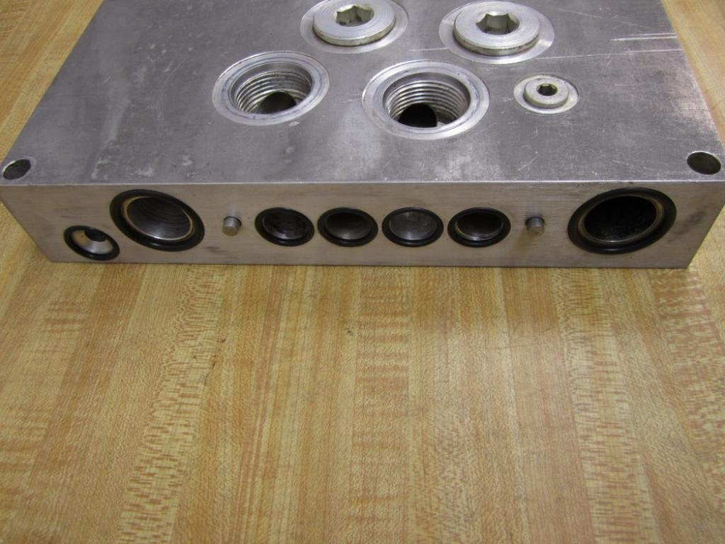 Sun Hydraulics D06-2 Manifold