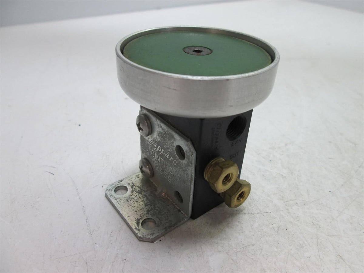 Clippard PB-1-GN 3-Way Palm Button Valve, Green, Normally-Closed