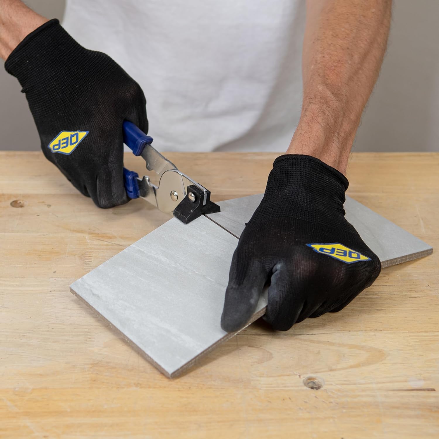 Handheld Tile Cutter for Ceramic Wall Tile up to 1/4" Thick