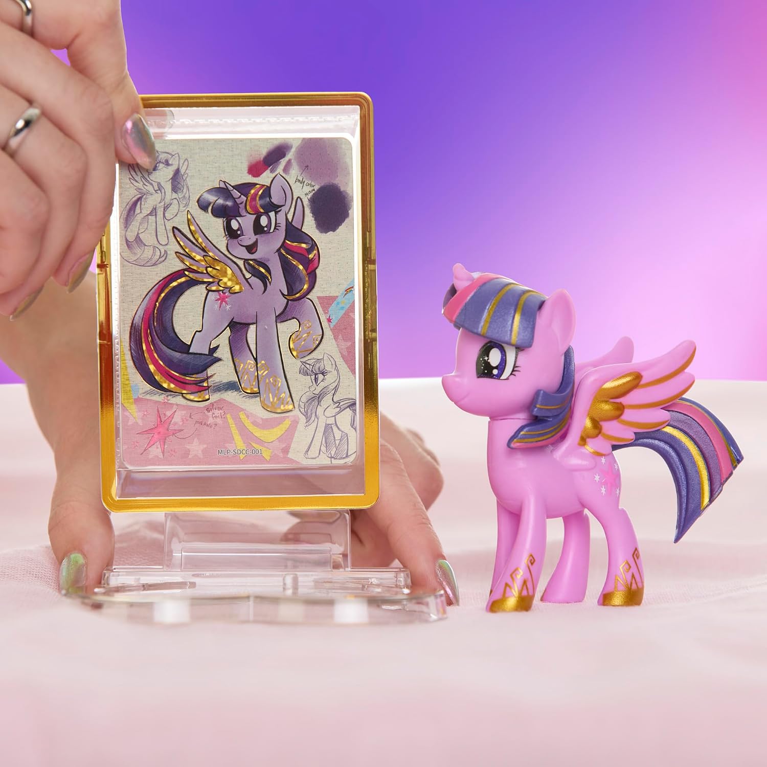 Kayou Friendship in the Cards (Amazon Exclusive) | 4 Special Edition Pony Toys with Collectible Cards & Display