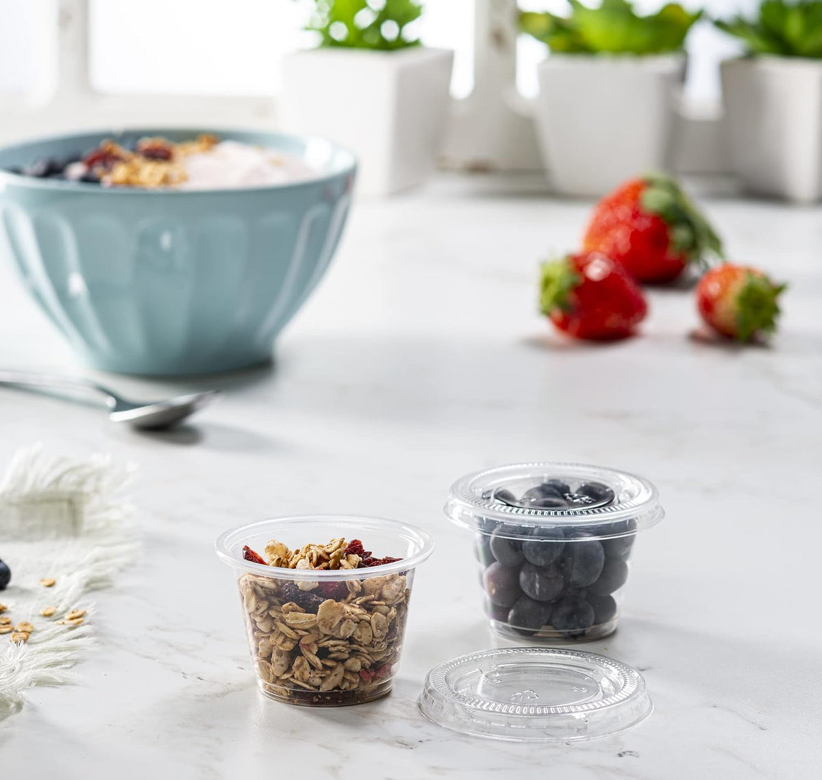 {2.5 oz,200 Sets} Clear Diposable Plastic Portion Cups With Lids, Small Mini Containers For Portion Controll, Jello