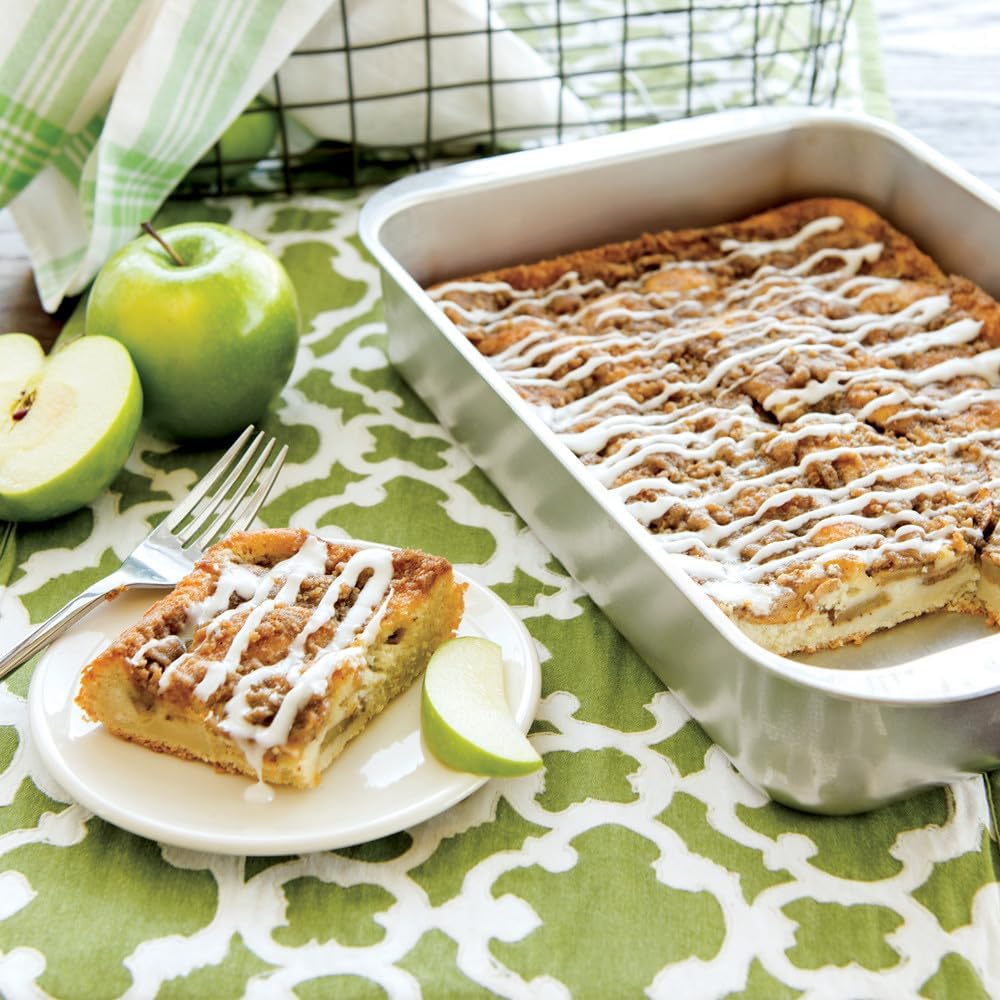 Classic Metal 9x13 Covered Cake Pan