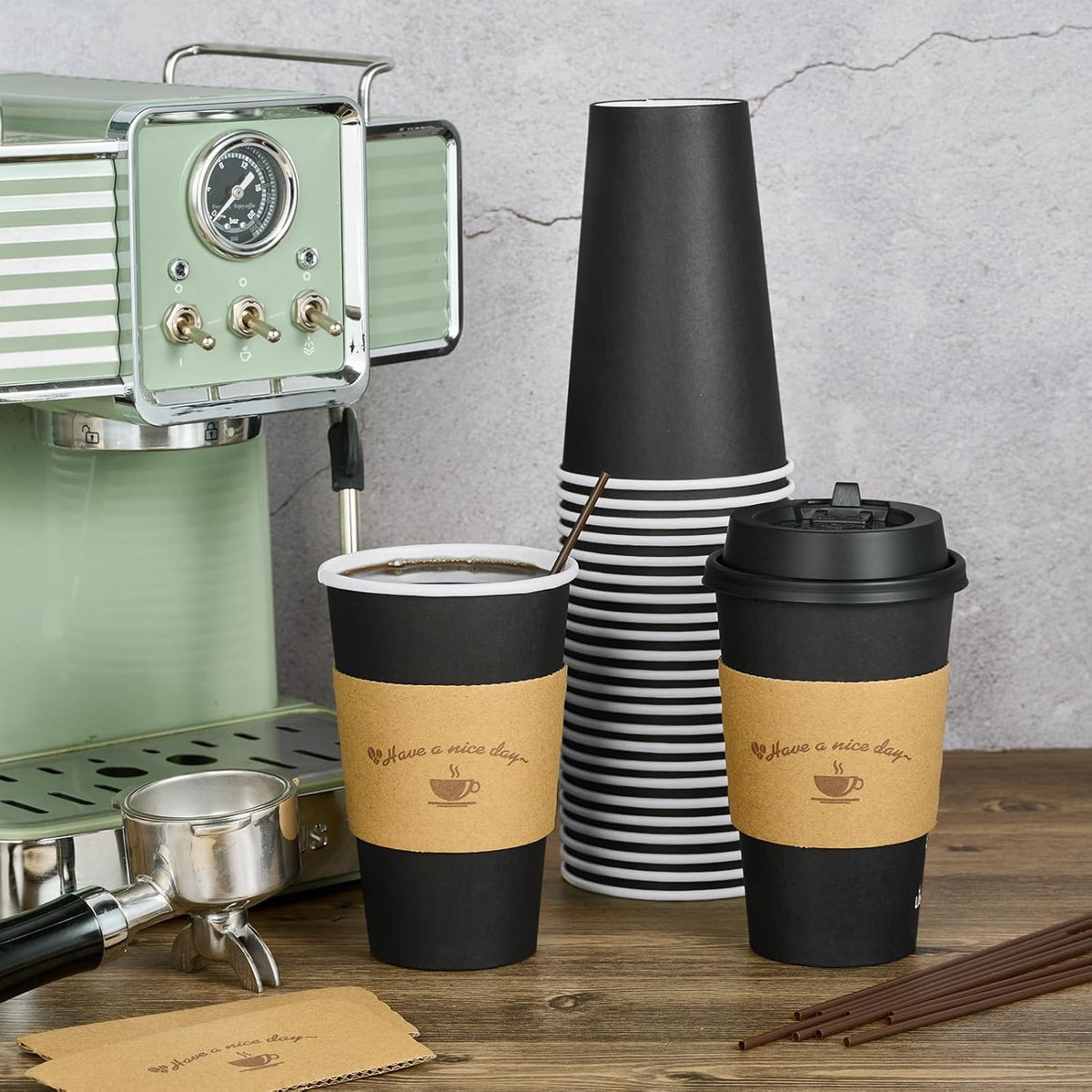 100 Pack 16 oz Coffee Cups with Lids, Disposable Coffee Cups